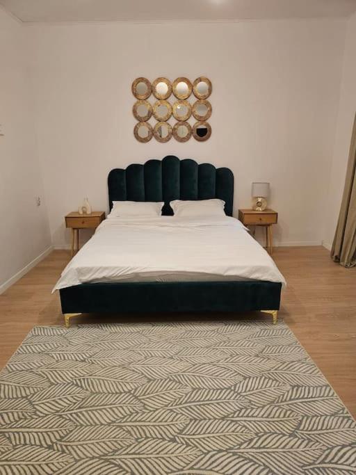 Heart Of City Center 4Br 2Bath 10 Pers Bucarest Exterior foto