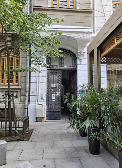Heart Of City Center 4Br 2Bath 10 Pers Bucarest Exterior foto
