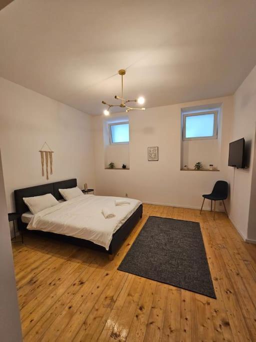 Heart Of City Center 4Br 2Bath 10 Pers Bucarest Exterior foto